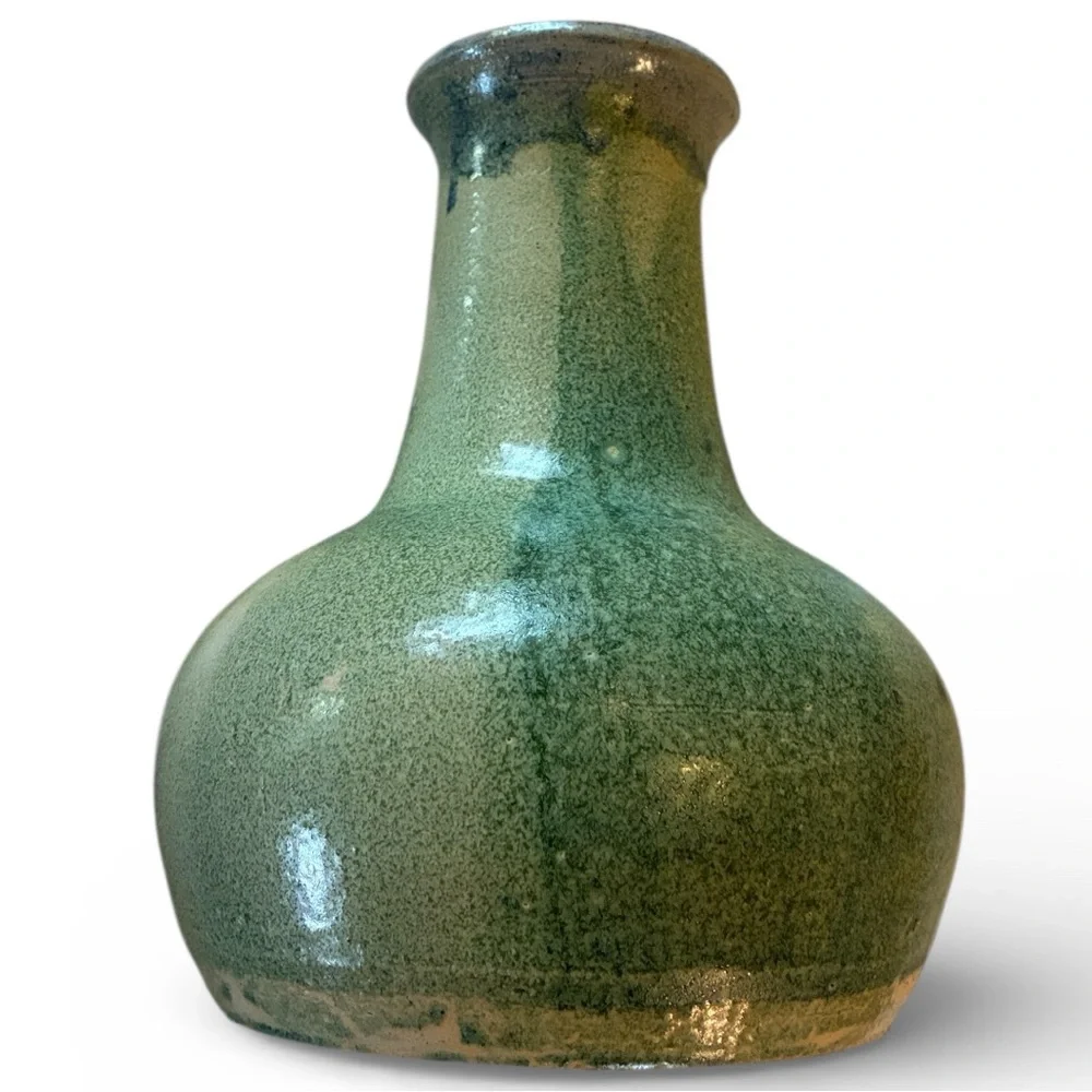 Green Ceramic Vase Vtg Green/Light Green W/Dark Interior Beautiful Side Ombré